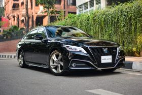 Used 2018 Toyota Crown RS Advance