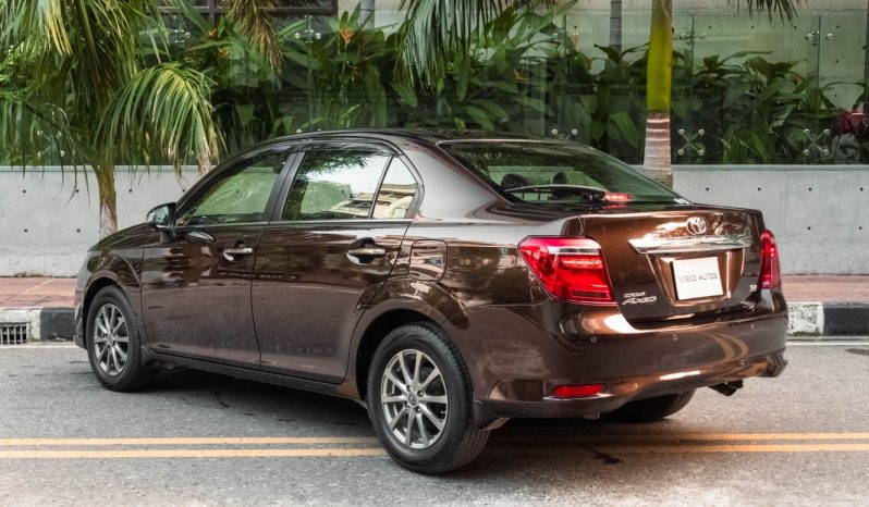 
								Used 2017 Toyota Axio G (New Shape) full									
