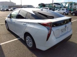 
										Reconditioned 2018 Toyota PRIUS-S LED PKG full									