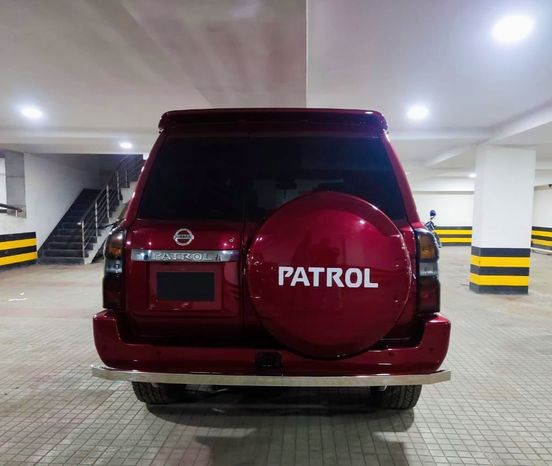 
								Used 2006 Nissan Patrol full									