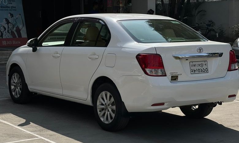 
								Used 2013 Toyota Axio X full									