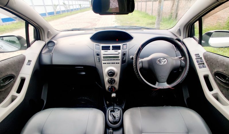 
								Used 2008 Toyota Vitz full									