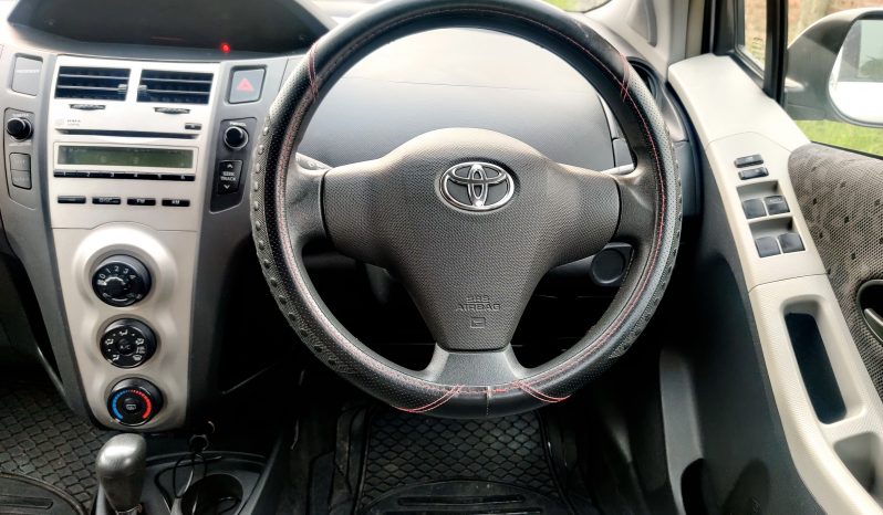 
								Used 2008 Toyota Vitz full									