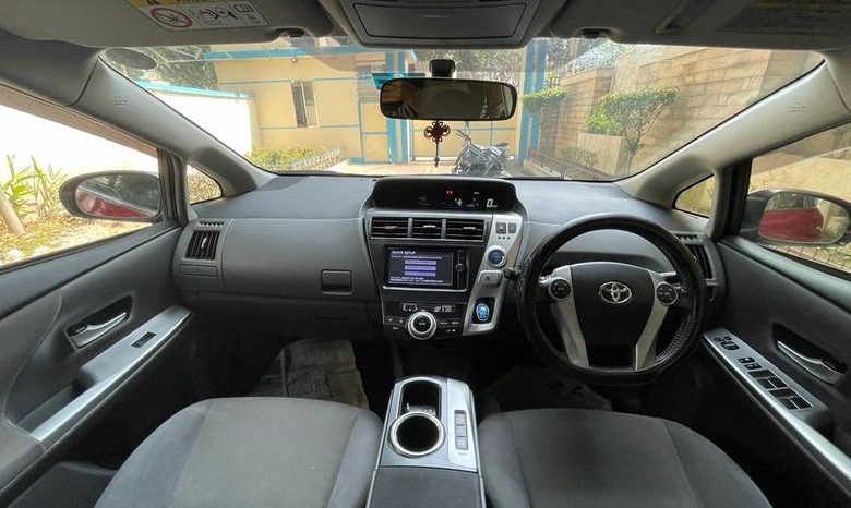 
								Used 2014 Toyota Prius full									