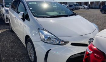 
									Toyota Prius Alpha Reconditioned 2018 full								