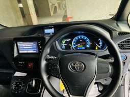 
										Reconditioned 2017 Toyota Noah G full									