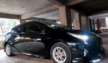 
									Toyota Prius S Touring Reconditioned 2017 full								