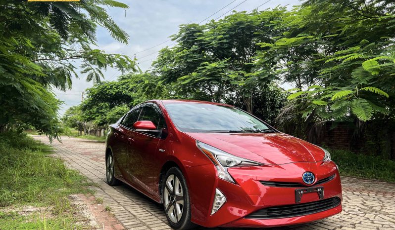 
								Reconditioned 2018 Toyota Prius full									