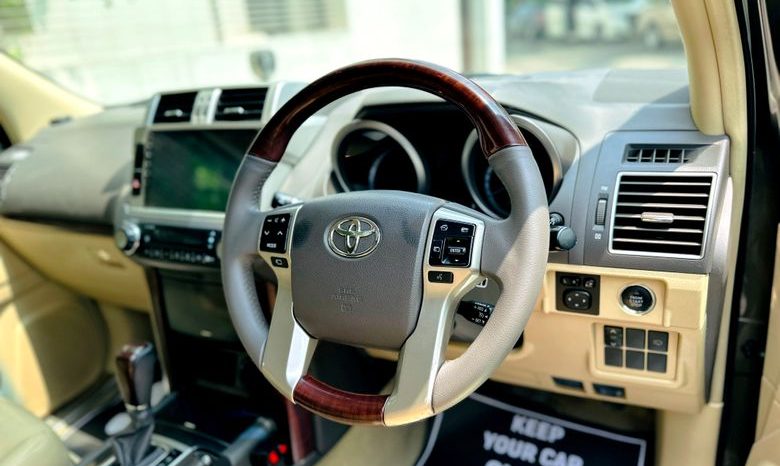 
								Used 2015 Toyota Land Cruiser-PRADO TX Limited full									