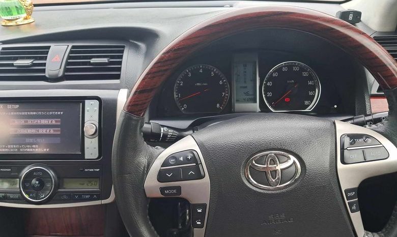 
								Used 2012 Toyota Premio G Package full									
