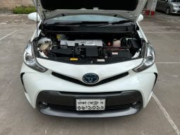 
										Used 2015 Toyota Prius Alpha full									
