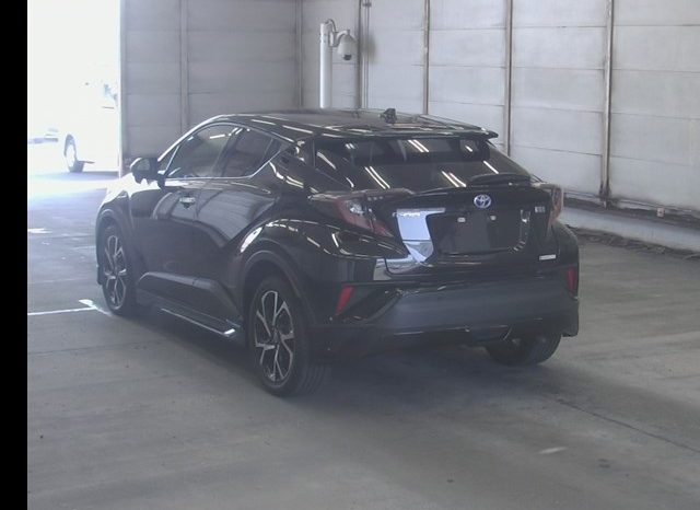 
								Reconditioned 2018 Toyota C-HR G-LED full									