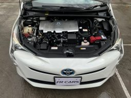 
										Reconditioned 2017 Toyota Prius S Touring full									