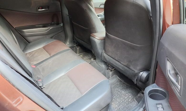 
								Used 2018 Toyota C-HR full									