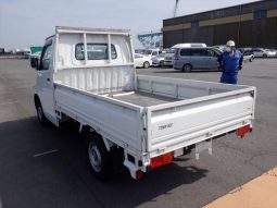 
										Reconditioned 2017 Toyota Pickup full									