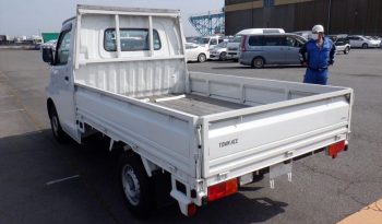 
									Reconditioned 2017 Toyota Pickup full								