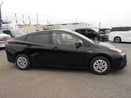 Reconditioned 2018 Toyota Prius S Package
