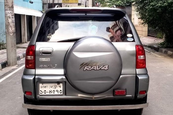 
								Used 2005 Toyota RAV4 full									
