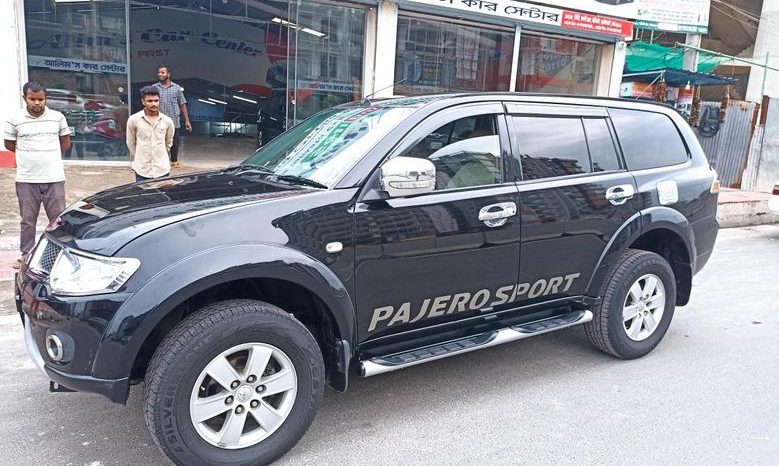
								Used 2014 Mitsubishi Pajero Sports full									