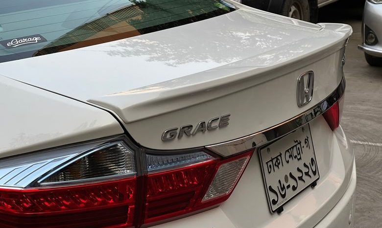 
								Used 2014 Honda Grace full									