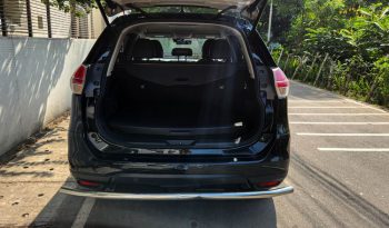 
									Used 2016 Nissan Black Hybrid full								