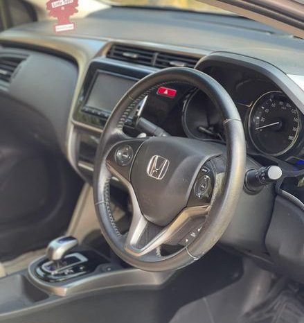 
								Used 2015 Honda Grace EX full									