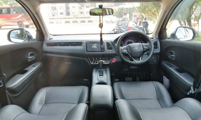 
								Used 2018 Honda HR-V full									