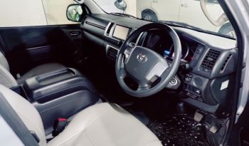 
									Used 2017 Toyota HiAce Super-GL full								
