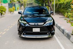
										Reconditioned 2020 Toyota Harrier Z Package full									