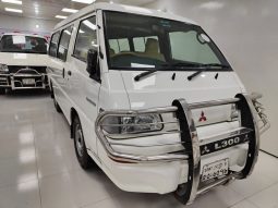
										Used 2011 Mitsubishi l300 full									