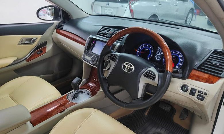 
								Used 2013 Toyota Allion G full									