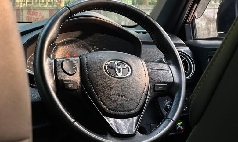 
								Used 2016 Toyota Axio WXB full									