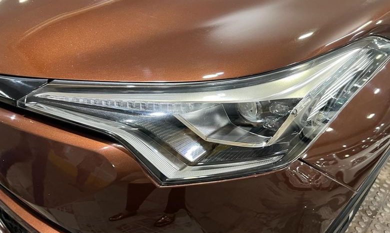 
								Used 2017 Toyota CHR G-LED Package full									