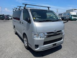 Reconditioned 2018 Toyota HiAce GL