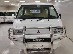 
										Used 2011 Mitsubishi l300 full									