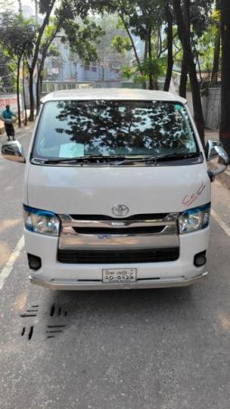 
										Used 2016 Toyota Hiace full									