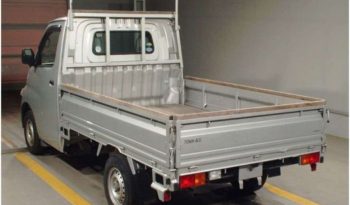 
									Reconditioned 2018 Toyota 1 Ton Pickup full								
