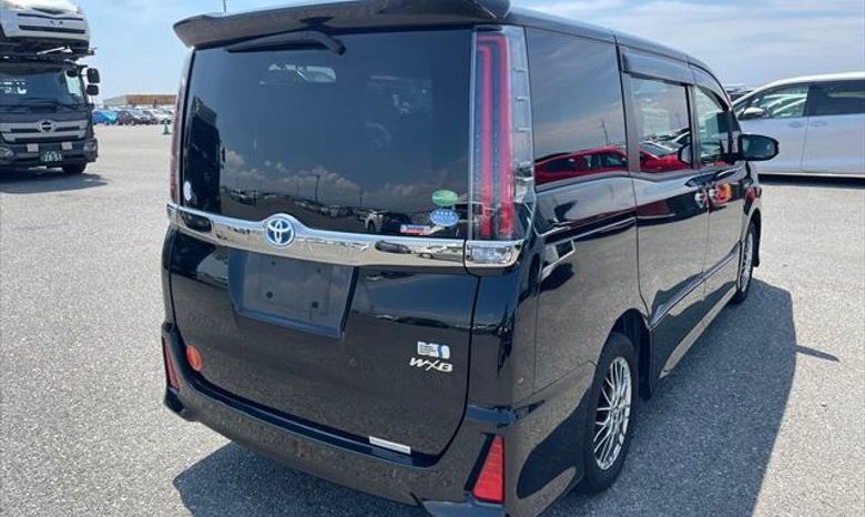 
								Reconditioned 2018 Toyota Noah SI full									