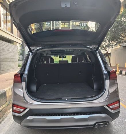 
								Used 2019 Hyundai Santa Fe full									