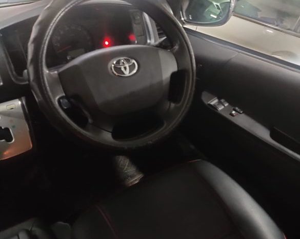 
								Used 2017 Toyota Hiace full									