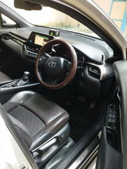 
										Used 2017 Toyota CHR G pkg full									