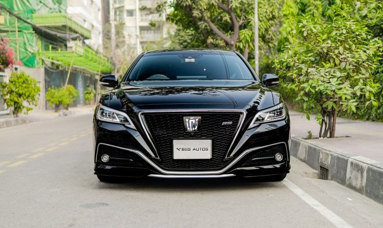 
								Used 2021 Toyota Crown RS full									