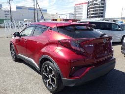 
										Reconditioned 2018 Toyota CHR G LED PKG full									