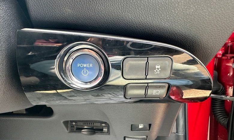 
								Reconditioned 2019 Toyota Prius S full									