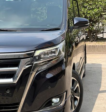 
								Used 2019 Toyota Esquire Gi Premium full									