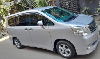 
									Used 2011 Toyota Noah X full								