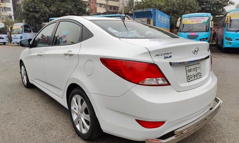 
								Used 2017 Hyundai Accent full									
