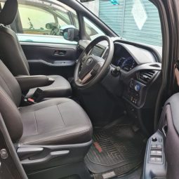 
										Used 2017 Toyota Esquire Gi Premium full									
